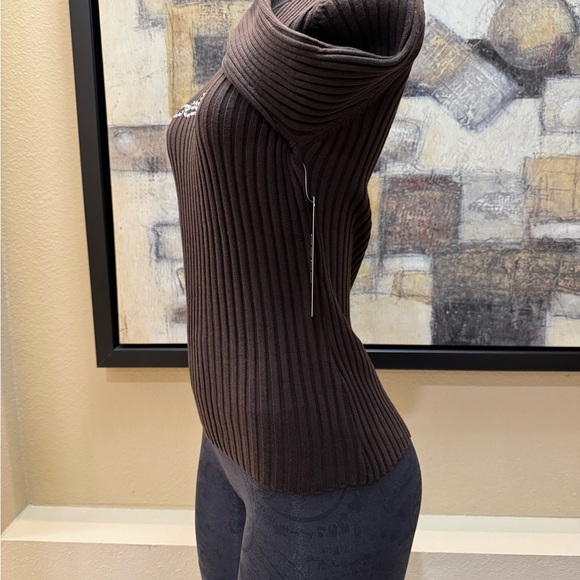 Bebe Crystal Logo Brown Long Sleeve Pullover Sweater. Size M. NWT - Picture 3 of 7